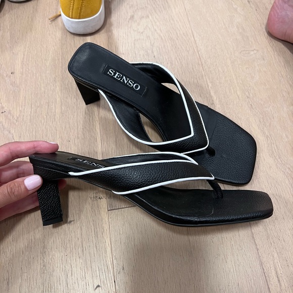 black and white heels - Picture 6 of 8